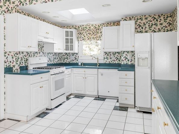 154 Warren Street, Needham MA 02492