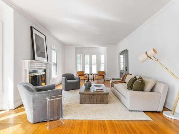 154 Warren Street, Needham MA 02492