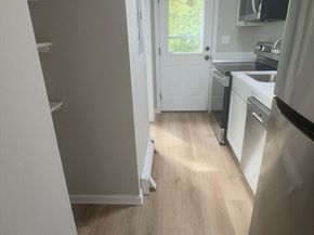 4 Mclaughlin St 3, Framingham MA 01701