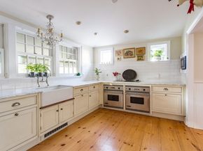 28 N Main St, West Brookfield MA 01585