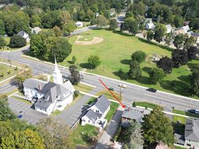 28 N Main St, West Brookfield MA 01585