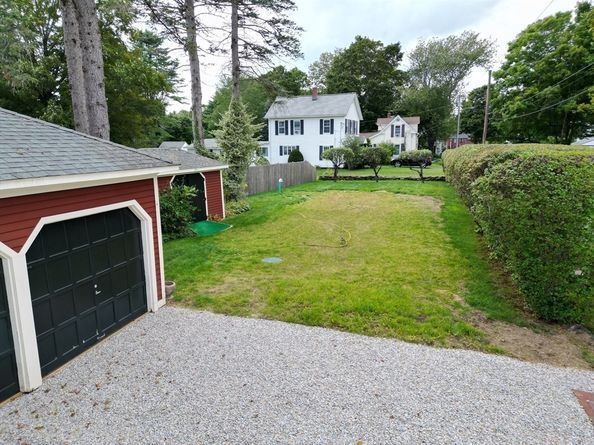 28 N Main St, West Brookfield MA 01585