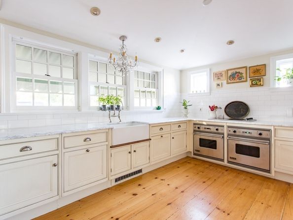 28 N Main St, West Brookfield MA 01585
