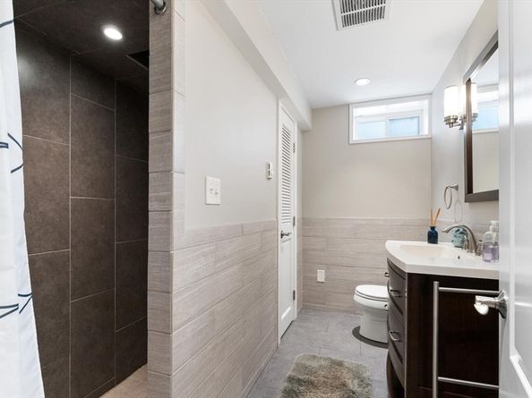 129 Cambridge St 1, Burlington MA 01803