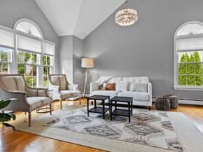 17 Lavalley Ln, Newburyport MA 01950