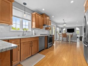 17 Lavalley Ln, Newburyport MA 01950