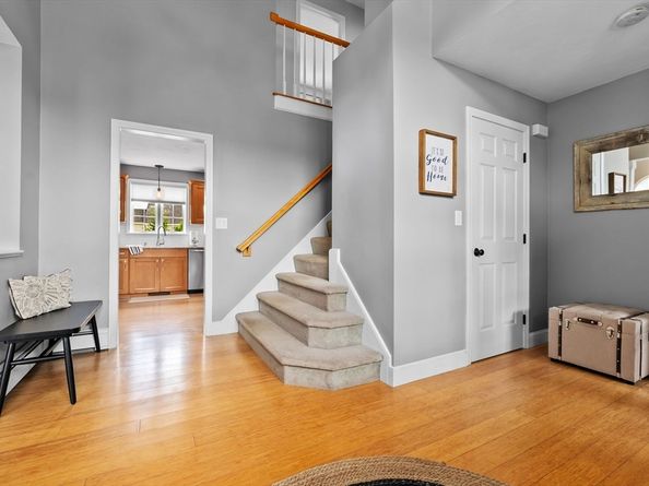 17 Lavalley Ln, Newburyport MA 01950