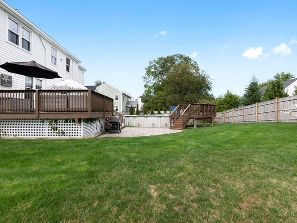 17 Lavalley Ln, Newburyport MA 01950