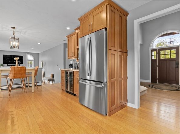 17 Lavalley Ln, Newburyport MA 01950