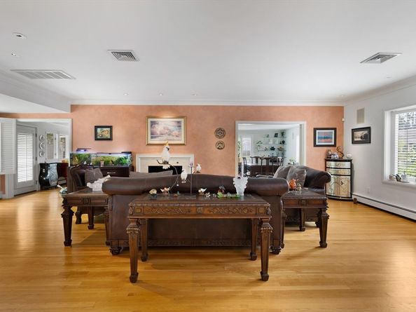 56 Cynthia Rd, Newton MA 02459