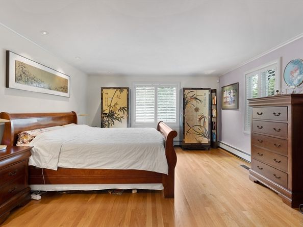 56 Cynthia Rd, Newton MA 02459