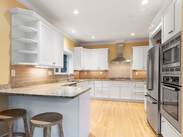 51 S Cottage Rd 112, Belmont MA 02478