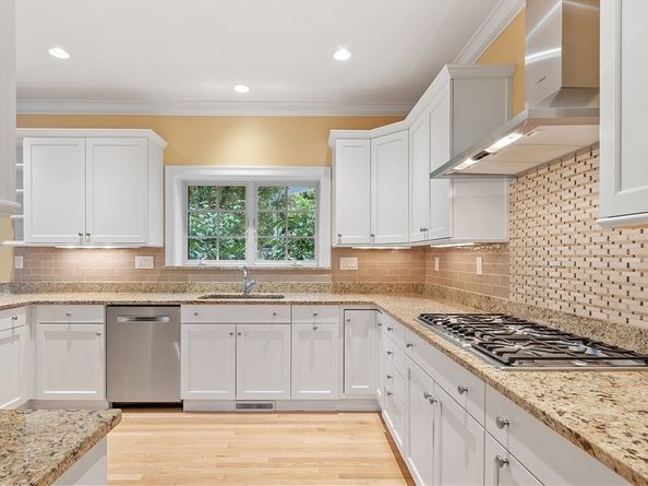 51 S Cottage Rd 112, Belmont MA 02478