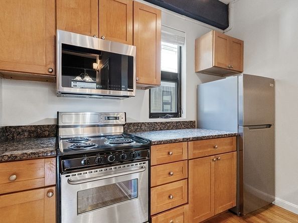12 Stoneholm St 614, Boston MA 02115
