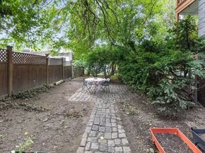 123 Trenton 3, Boston MA 02128