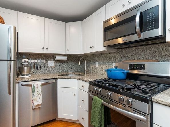 123 Trenton 3, Boston MA 02128