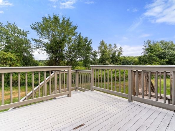 33 Barker Square Dr 33, Pembroke MA 02359