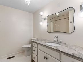 33 Barker Square Dr 33, Pembroke MA 02359