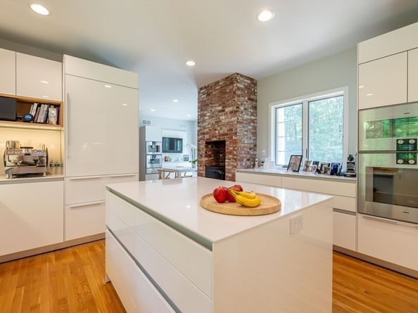24 Appleton Ln, Boxford MA 01921