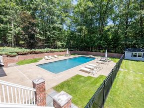 24 Appleton Ln, Boxford MA 01921
