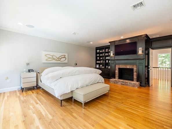 24 Appleton Ln, Boxford MA 01921