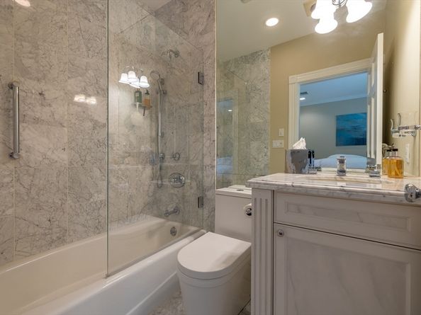 24 Appleton Ln, Boxford MA 01921