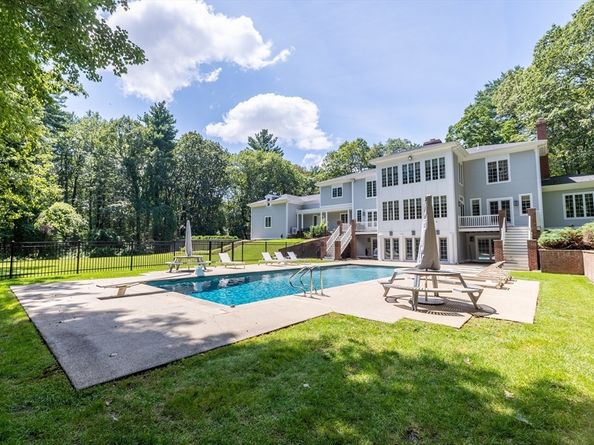 24 Appleton Ln, Boxford MA 01921