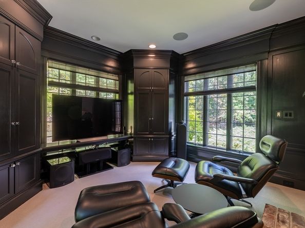24 Appleton Ln, Boxford MA 01921
