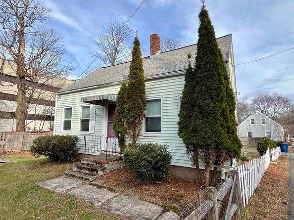 12 Cottage St, Randolph MA 02368