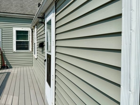 12 Cottage St, Randolph MA 02368