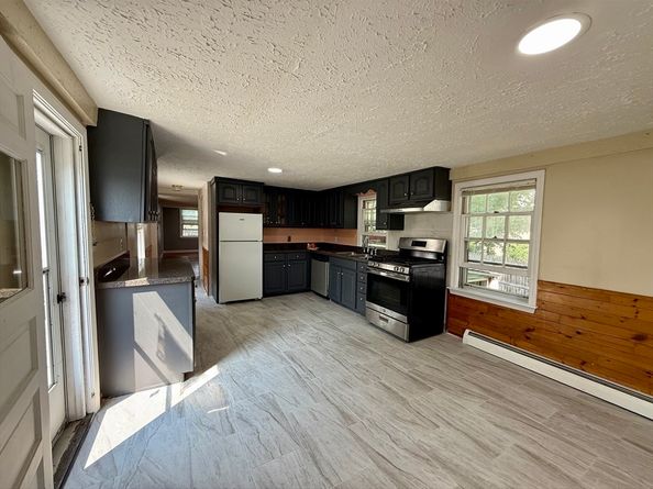 12 Cottage St, Randolph MA 02368