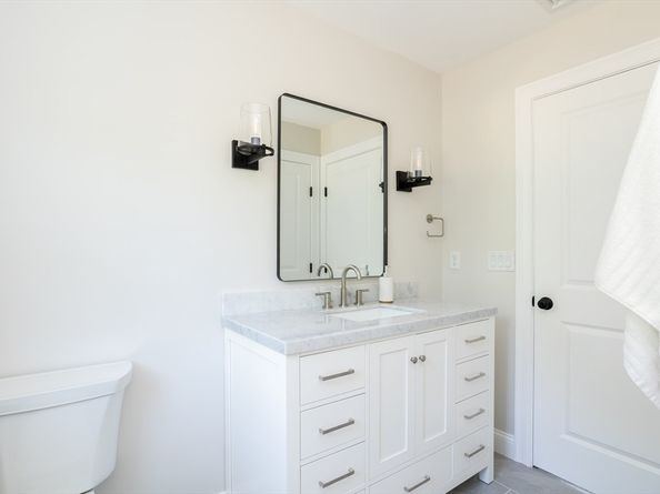 65 Great Neck Road, Wareham MA 02538