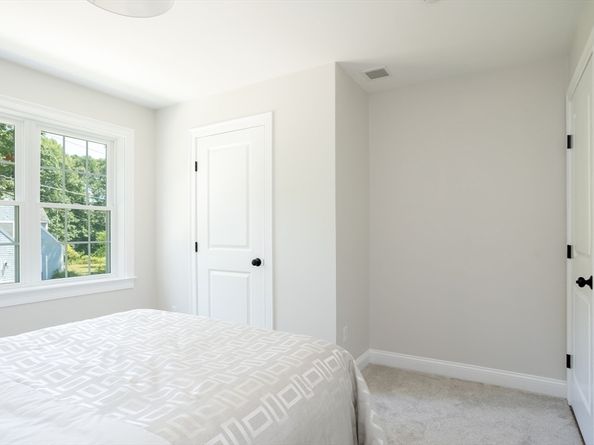 65 Great Neck Road, Wareham MA 02538