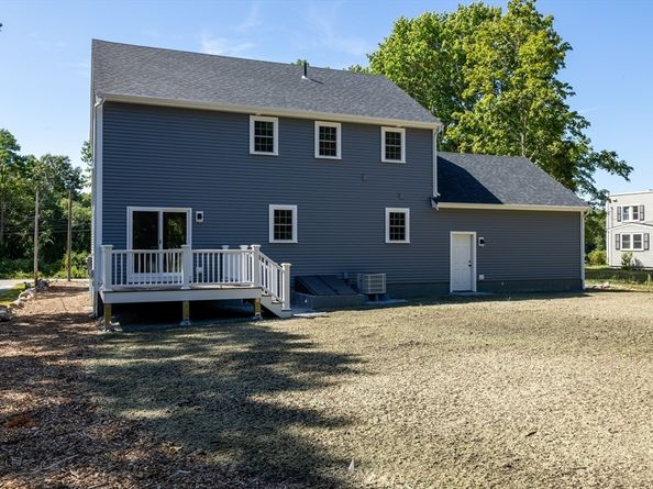 65 Great Neck Road, Wareham MA 02538
