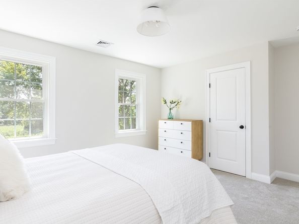 65 Great Neck Road, Wareham MA 02538