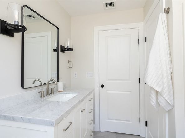 65 Great Neck Road, Wareham MA 02538