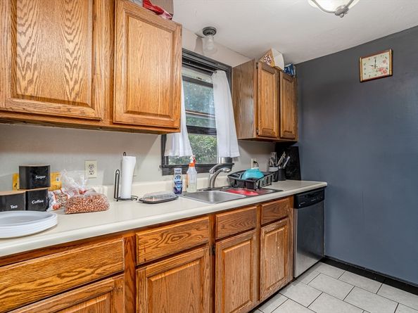 121 Morningside Street 121, Leominster MA 01453