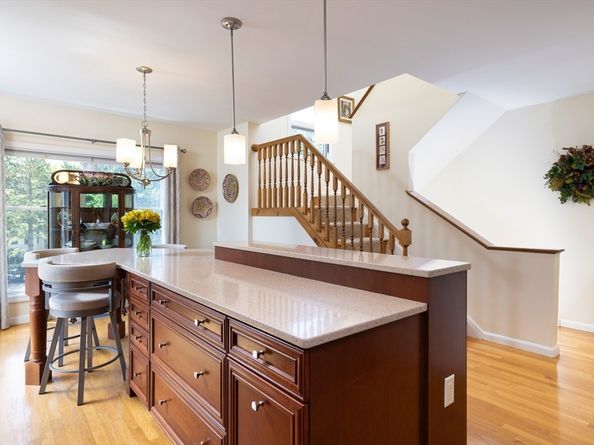 9 Whaler Ln 9, Quincy MA 02171