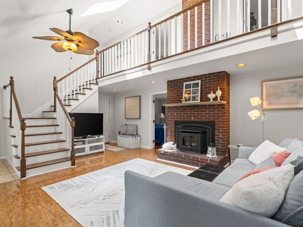 18 King Phillips Path, Duxbury MA 02332