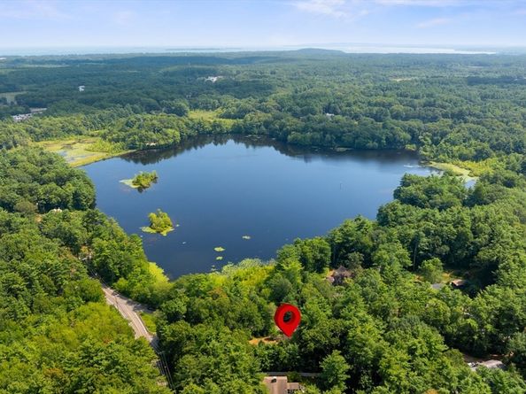 18 King Phillips Path, Duxbury MA 02332