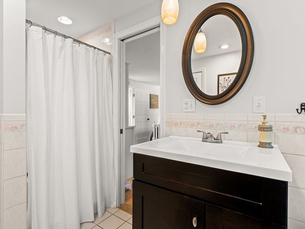 18 King Phillips Path, Duxbury MA 02332