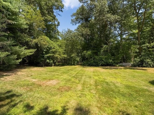 18 King Phillips Path, Duxbury MA 02332