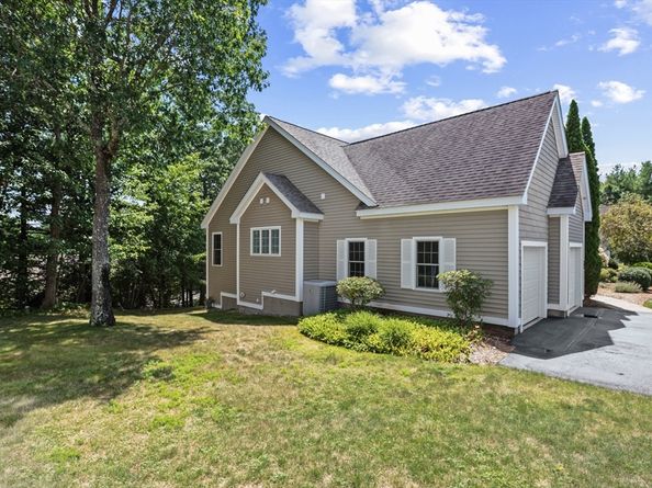 22 Highland Rd 22, Westford MA 01886