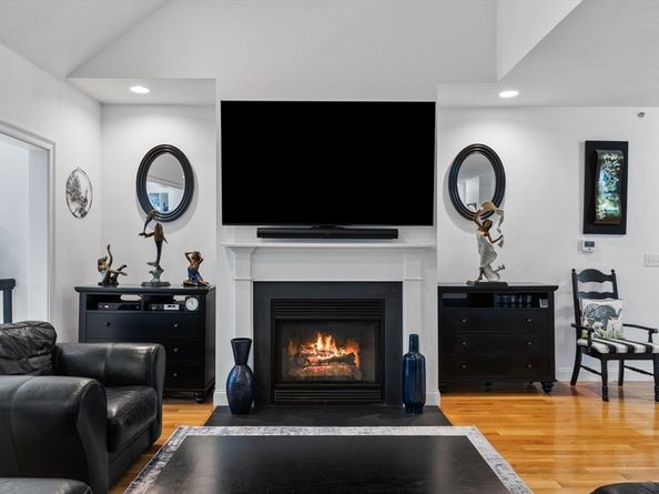 22 Highland Rd 22, Westford MA 01886