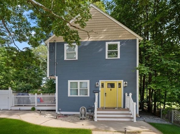 68 Liberty Sq, Rockland MA 02370