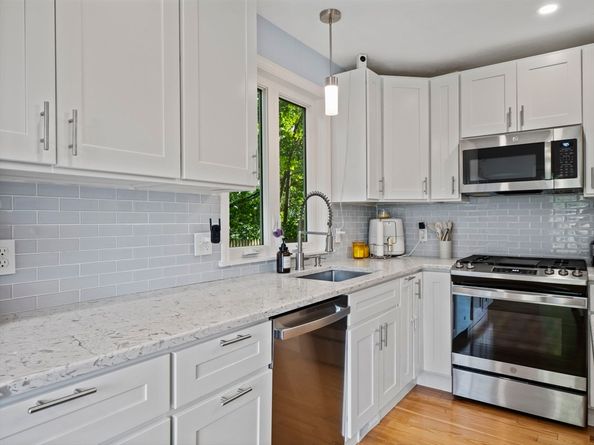 68 Liberty Sq, Rockland MA 02370