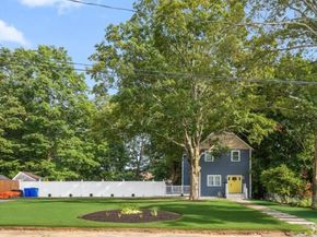 68 Liberty Sq, Rockland MA 02370