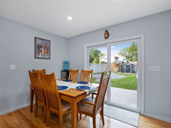 68 Liberty Sq, Rockland MA 02370