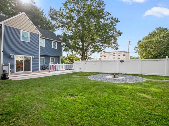68 Liberty Sq, Rockland MA 02370