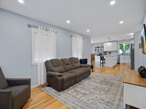 68 Liberty Sq, Rockland MA 02370